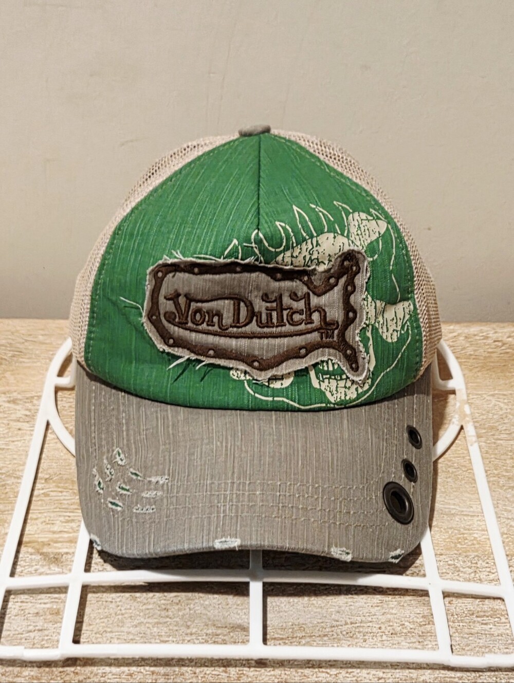 Vintage Y2K Von Dutch Distressed USA Map Adjustable Strapback Trucker Hat